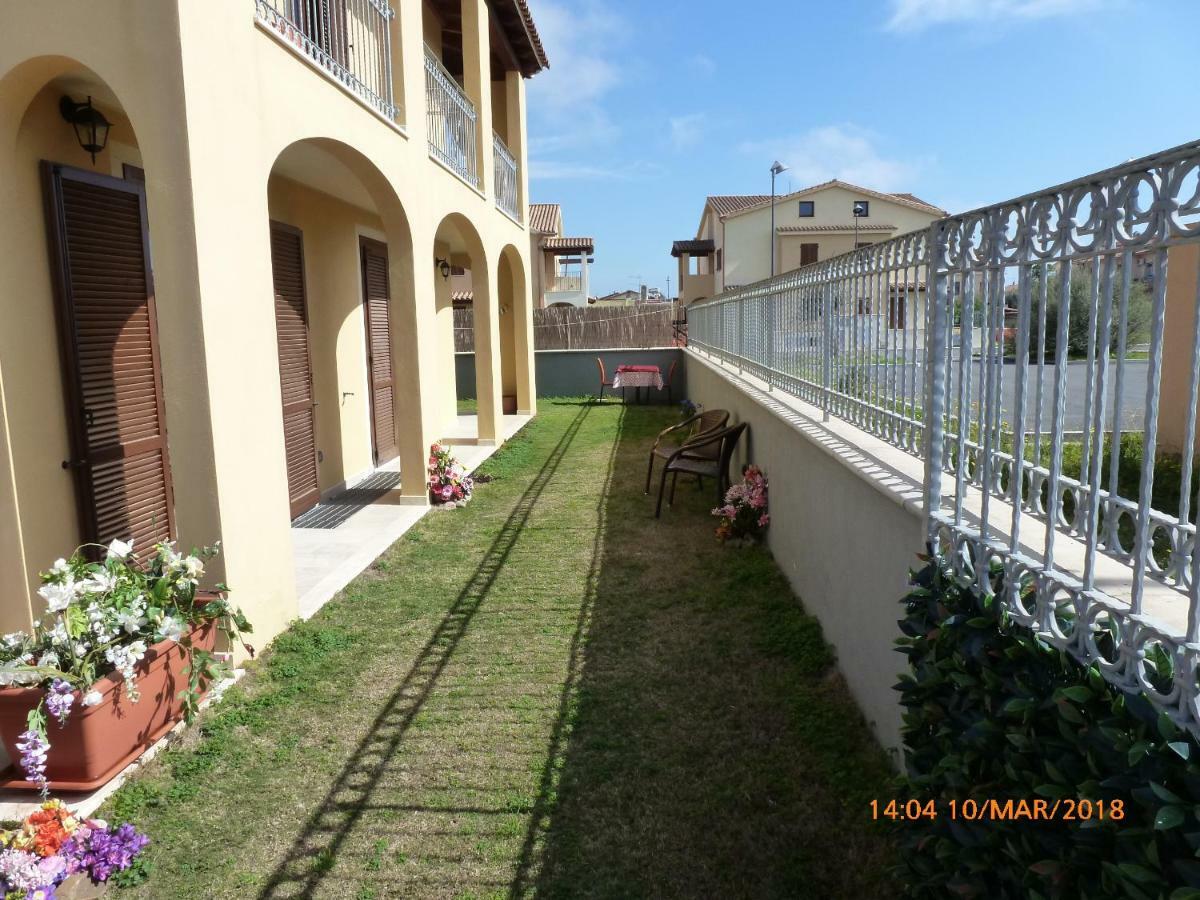 Bed and Breakfast Emozioni D'Estate Pula Exterior foto