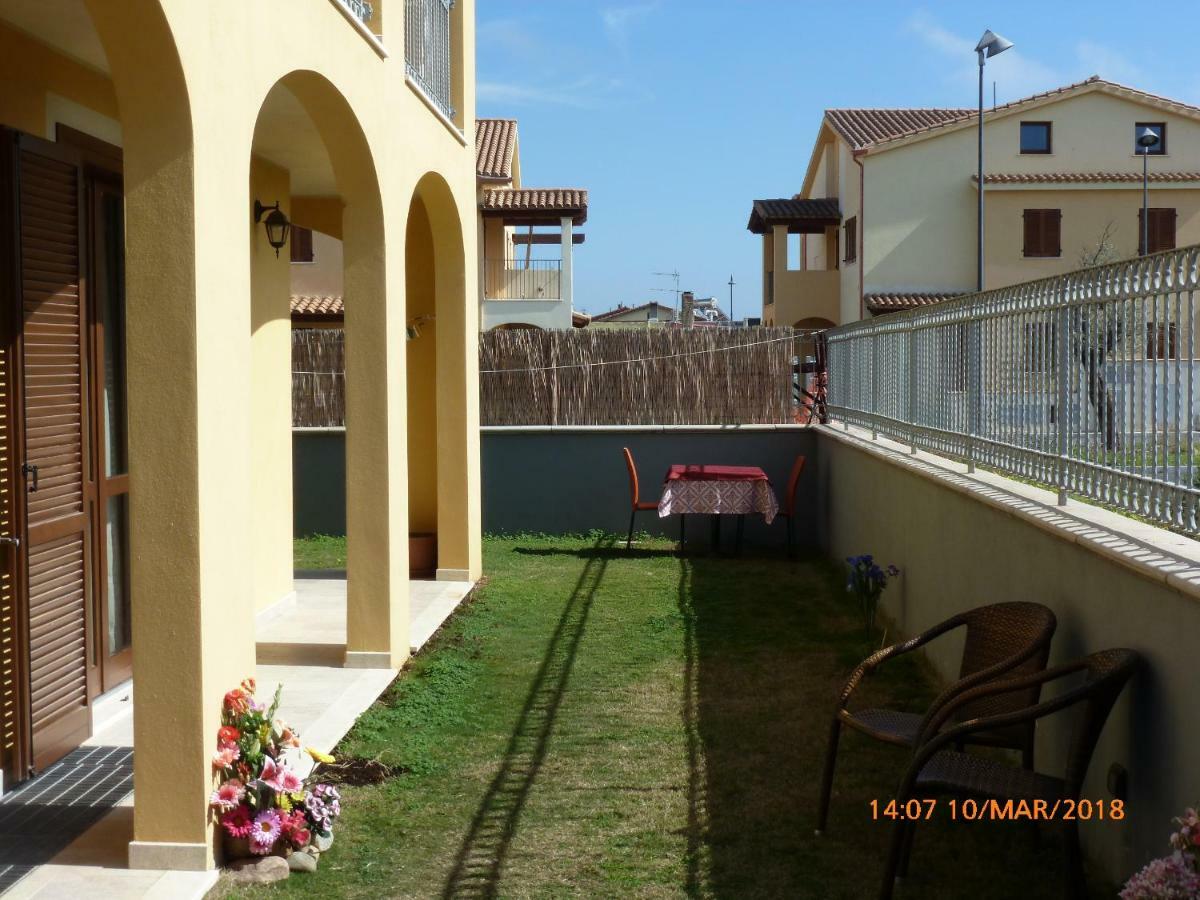 Bed and Breakfast Emozioni D'Estate Pula Exterior foto